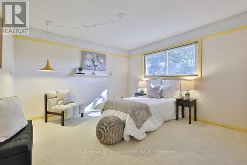 700 Fieldstone Road, Mississauga, ON - Indoor Photo Showing Bedroom