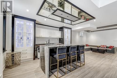 Wet bar w/side cabinets - 2331 Rideau Drive, Oakville (Jc Joshua Creek), ON - Indoor Photo Showing Other Room