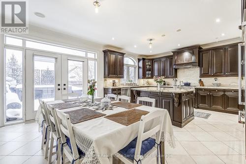 Family sized eat in Kitchen - 2331 Rideau Drive, Oakville (Jc Joshua Creek), ON - Indoor
