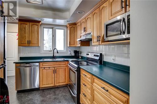 486 Bois, Espanola, ON - Indoor Photo Showing Kitchen With Double Sink