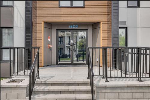 Hall d'entrée/Vestibule - 306-1620 Rue Mozart, Lévis (Desjardins), QC - Outdoor