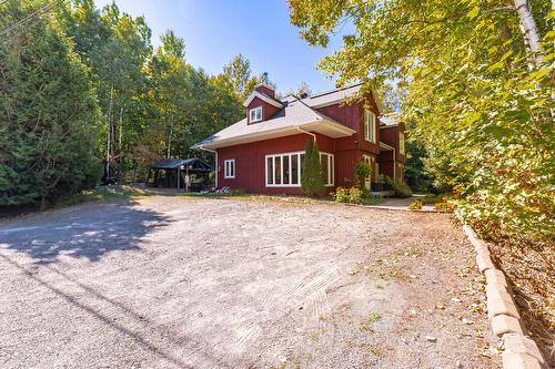 Stationnement - 27 Ch. De St-Moritz, Saint-Sauveur, QC - Outdoor