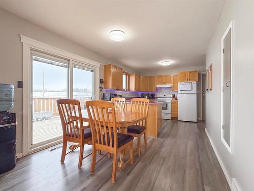 49084 Service Road, Brandon, MB - Indoor