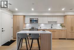 1 1937 TEMPLETON DRIVE  Vancouver, BC V5N 4V9