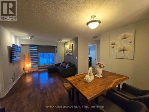 320 - 33 Cox Boulevard, Markham, ON - Indoor