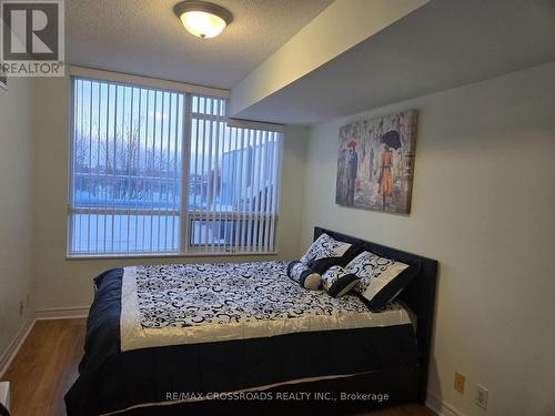 320 - 33 Cox Boulevard, Markham, ON - Indoor Photo Showing Bedroom