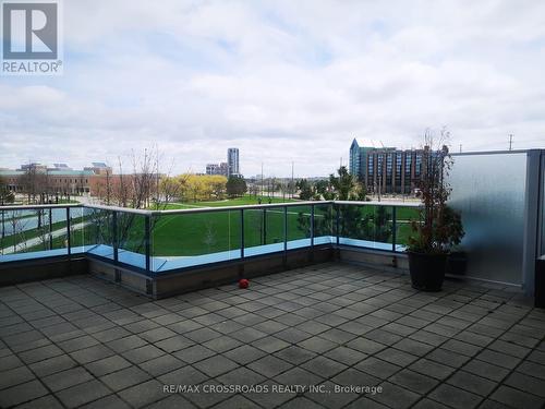 320 - 33 Cox Boulevard, Markham, ON - Outdoor