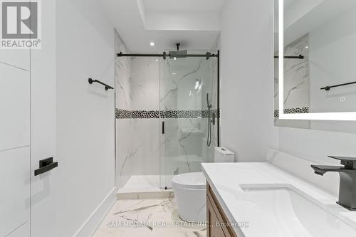 193 Mateo Place, Mississauga, ON - Indoor Photo Showing Bathroom