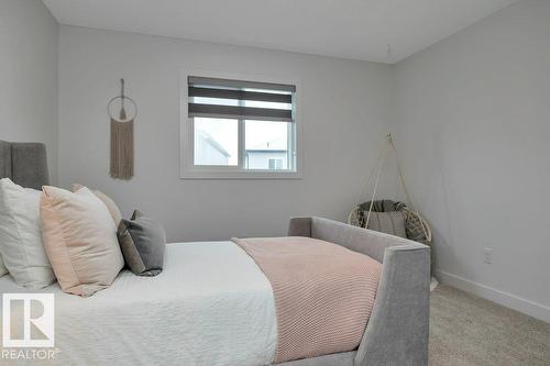 104 Bluff Cv, Leduc, AB - Indoor Photo Showing Bedroom