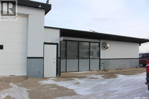1105 Athabasca Street E, Moose Jaw, SK 