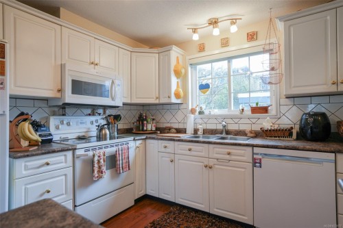 4233 8Th Ave, Port Alberni, BC 