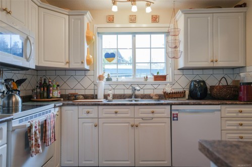 4233 8Th Ave, Port Alberni, BC 