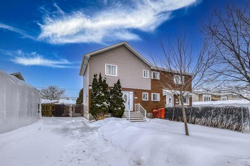 3691 Rue Jovette  Laval (Fabreville), QC H7P 4Y9