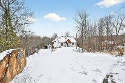 62 Rue Monette  Saint-Hippolyte, QC J8A 0G1