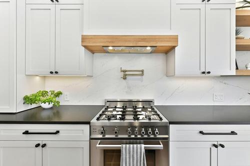 Cuisine - 62 Rue Monette, Saint-Hippolyte, QC - Indoor Photo Showing Kitchen