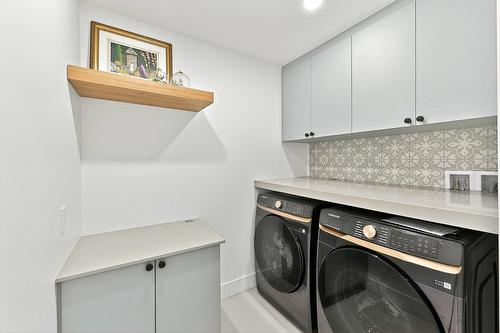 Salle de lavage - 62 Rue Monette, Saint-Hippolyte, QC - Indoor Photo Showing Laundry Room