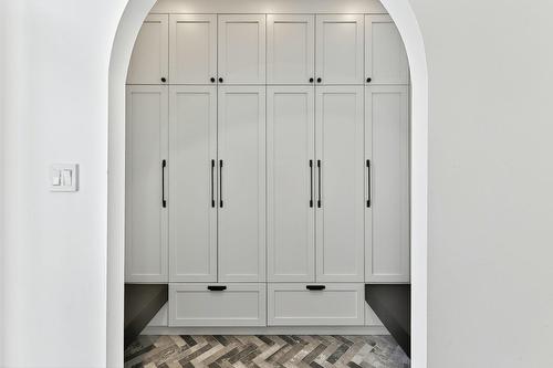 Hall d'entrée/Vestibule - 62 Rue Monette, Saint-Hippolyte, QC - Indoor Photo Showing Other Room