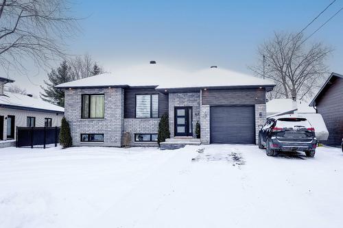 75 Rue Jules-Duval  Saint-Jean-Sur-Richelieu, QC J2W 2B2