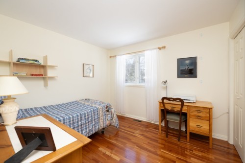 Chambre à coucher - 220 Rue De L'Église, Rosemère, QC - Indoor Photo Showing Bedroom