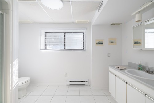 Salle de bains - 220 Rue De L'Église, Rosemère, QC - Indoor Photo Showing Bathroom