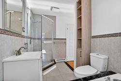 Salle de bains attenante à la CCP - 