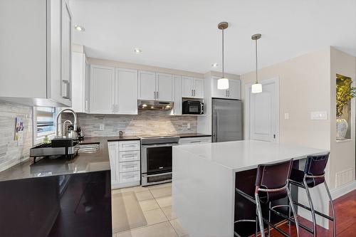 Cuisine - 218 Av. Hermitage, Pointe-Claire, QC 