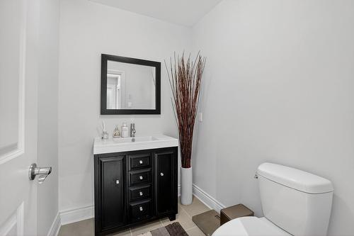 Salle d'eau - 218 Av. Hermitage, Pointe-Claire, QC 