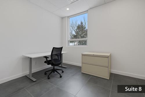 Office - 4-10410 Boul. Gouin O., Montréal (Pierrefonds-Roxboro), QC - Indoor