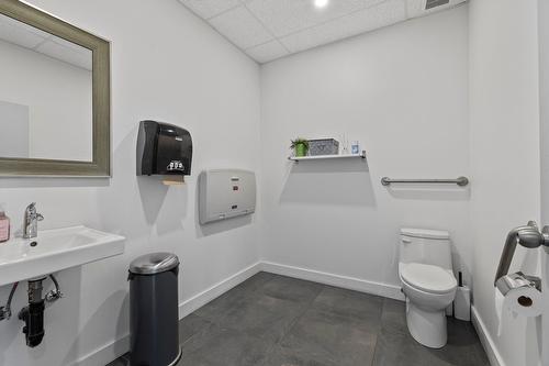 Salle de bains - 2-10410 Boul. Gouin O., Montréal (Pierrefonds-Roxboro), QC - Indoor Photo Showing Bathroom