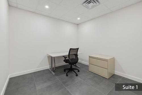 Bureau - 2-10410 Boul. Gouin O., Montréal (Pierrefonds-Roxboro), QC - Indoor