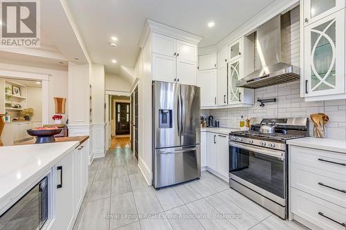 23 Fairholt Road N, Hamilton, ON - Indoor Photo Showing Kitchen
