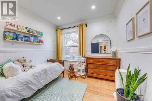 23 Fairholt Road N, Hamilton, ON - Indoor Photo Showing Bedroom