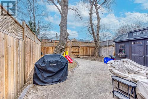 23 Fairholt Road N, Hamilton, ON - Outdoor