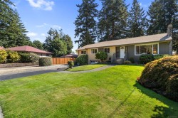 411 Terrahue Rd  Colwood, BC V9B 2B6