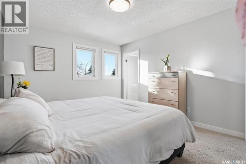 215 Wickenden Crescent, Saskatoon, SK - Indoor Photo Showing Bedroom