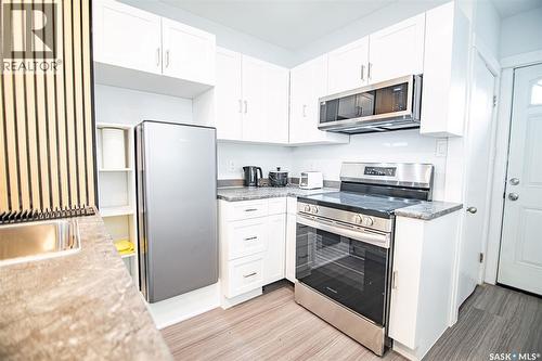 301 River Street E, Prince Albert, SK - Indoor Photo Showing Kitchen