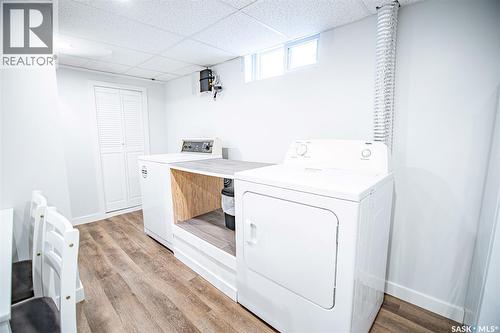301 River Street E, Prince Albert, SK - Indoor Photo Showing Laundry Room