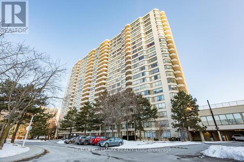 1001 - 5 GREYSTONE WALK DRIVE  Toronto, ON M1K 5J5