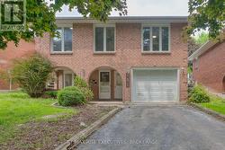 2 - 151 DAUPHIN AVENUE  Kingston (Rideau), ON K7K 6W3