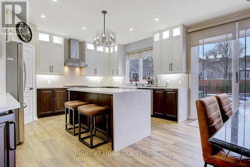 523 Landswood Way, Ottawa, ON - Indoor Photo Showing Kitchen With Upgraded Kitchen