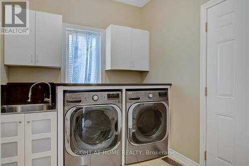 523 Landswood Way, Ottawa, ON - Indoor Photo Showing Laundry Room