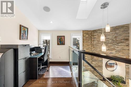 2212 Joanne Avenue, Ottawa, ON - Indoor