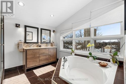 2212 Joanne Avenue, Ottawa, ON - Indoor Photo Showing Bathroom