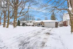 320 ELORA STREET  Centre Wellington (Fergus), ON N1M 1Y8