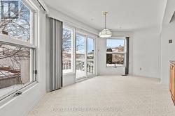 eat in kitchen with southern exposure - 