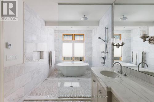 2442 Meadowood Crescent, Oakville, ON - Indoor Photo Showing Bathroom