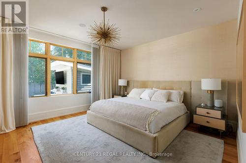 2442 Meadowood Crescent, Oakville, ON - Indoor Photo Showing Bedroom