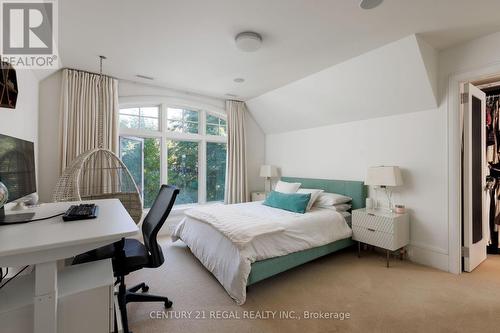 2442 Meadowood Crescent, Oakville, ON - Indoor Photo Showing Bedroom