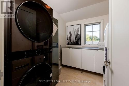2442 Meadowood Crescent, Oakville, ON - Indoor Photo Showing Laundry Room