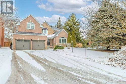 15 GLENN GOULD CRESCENT  Uxbridge, ON L9P 1W4